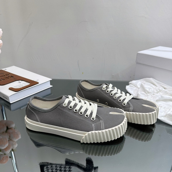 Maison Margiela Sneaker MM000120
