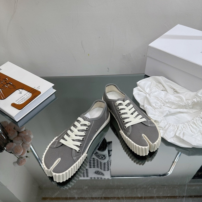 Maison Margiela Sneaker MM000120