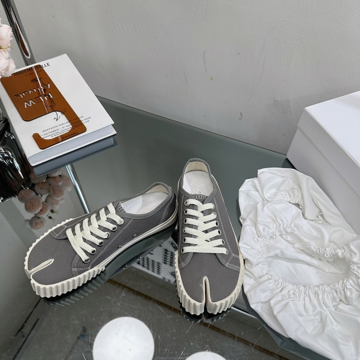 Maison Margiela Sneaker MM000120