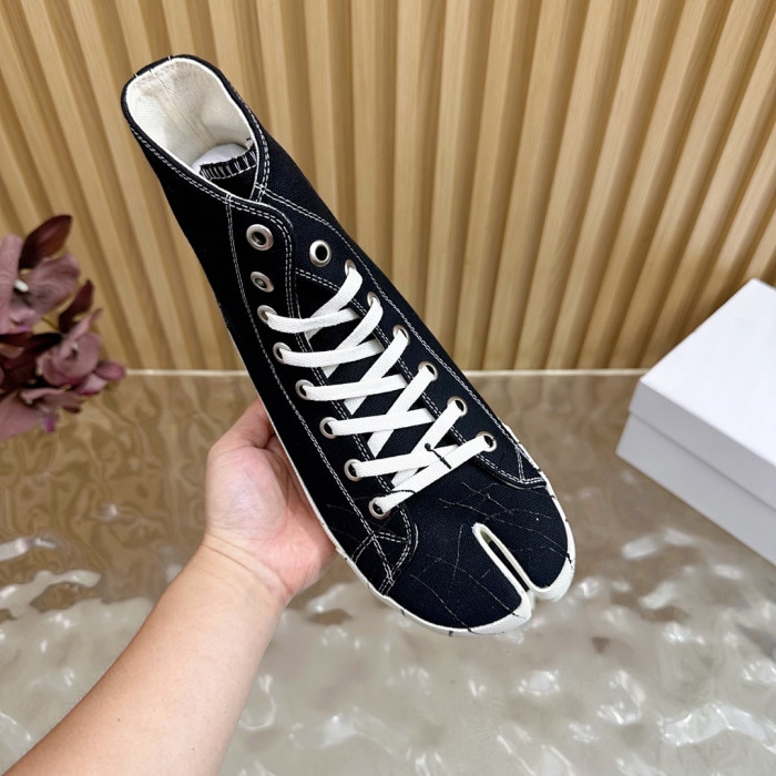 Maison Margiela Sneaker MM000118