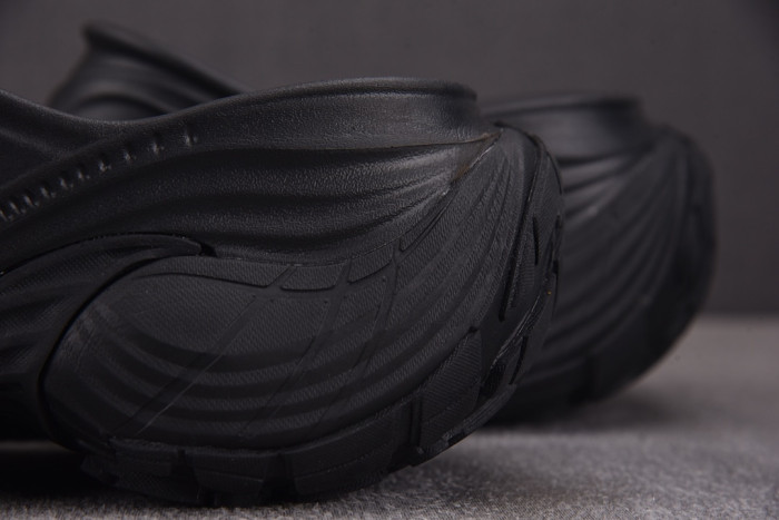 BALENCIAG* SANDAL 82