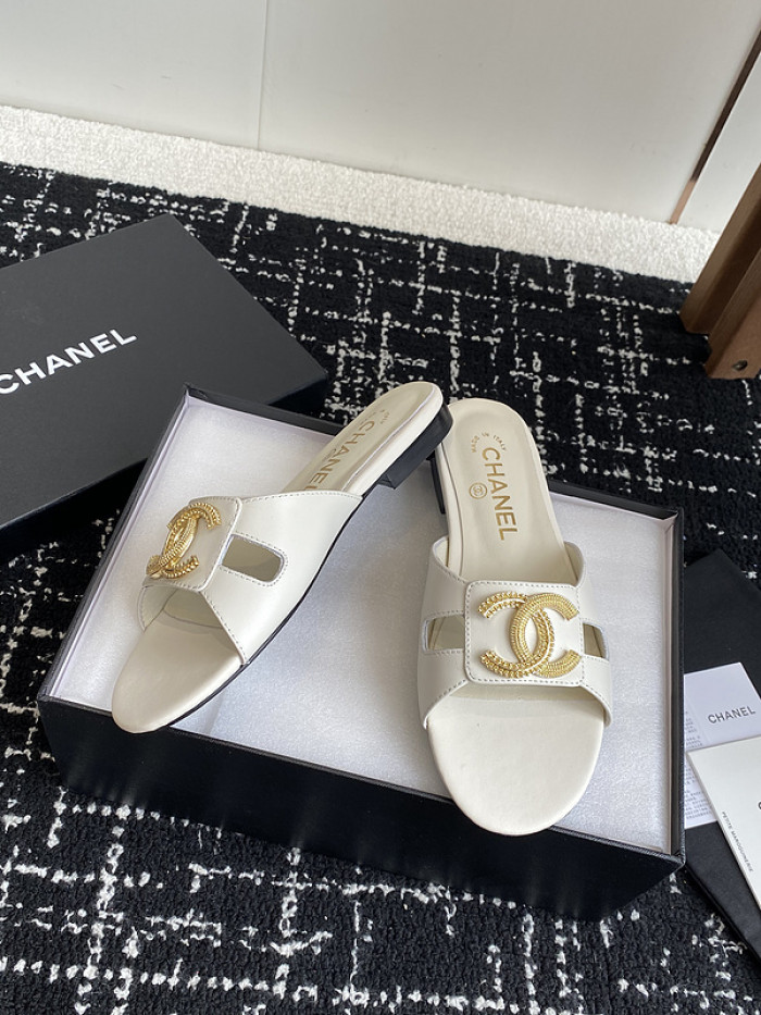 CHANE* SANDAL 23