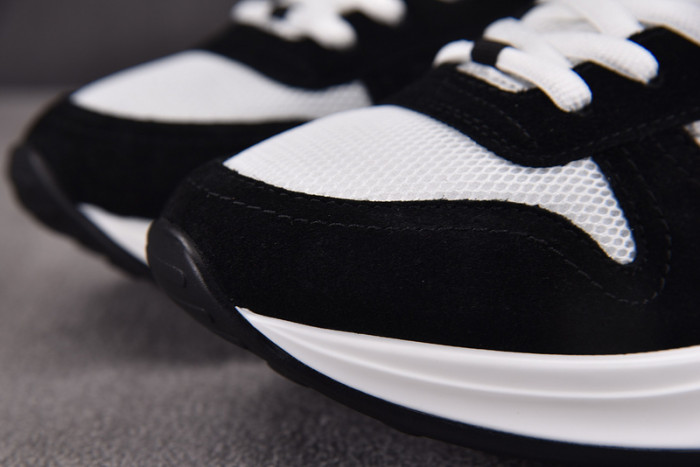 D1OR SNEAKERS B25 T0000-228