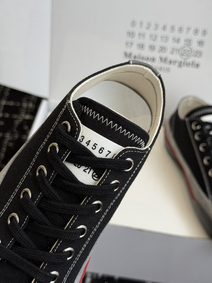 Ma1s0n Marg*e1a Sneaker MM000142