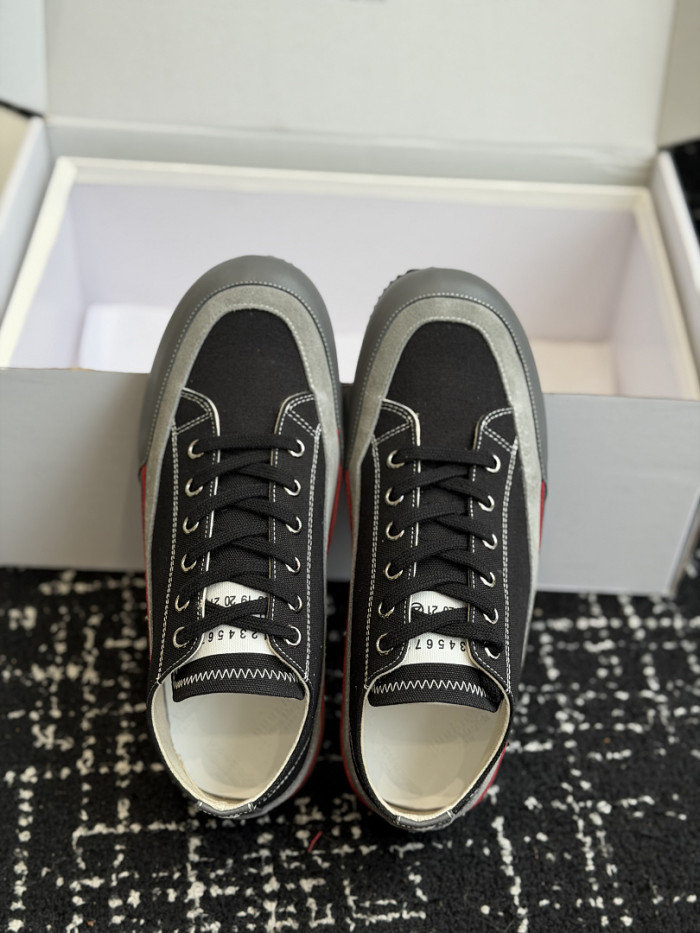 Ma1s0n Marg*e1a Sneaker MM000142