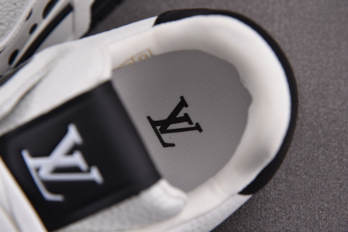 l&v snekaers l0000117