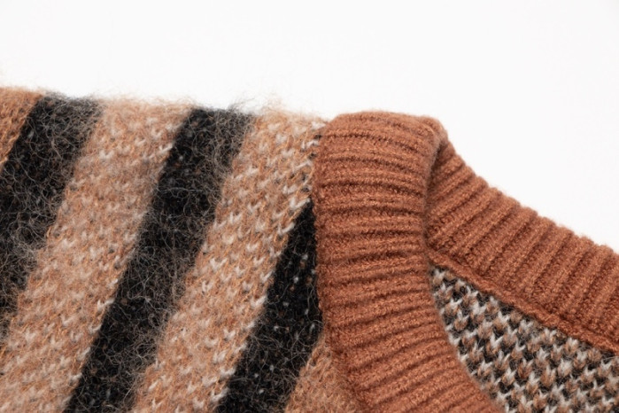 BURBER*Y sweater 67