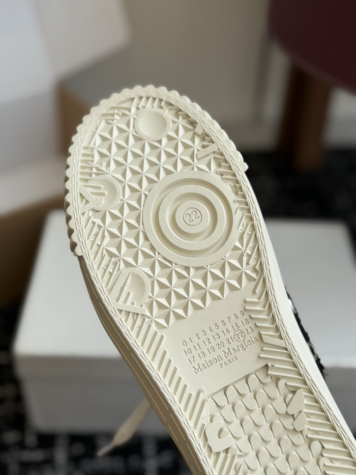 Ma1s0n Marg*e1a Sneaker MM000151
