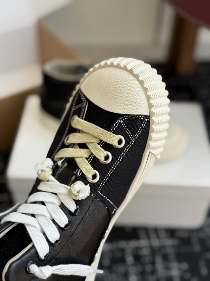 Ma1s0n Marg*e1a Sneaker MM000151