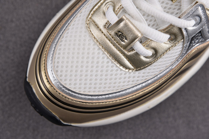 chane* snekaers c000029